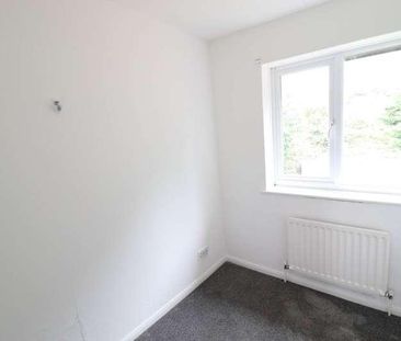 Redhouse Close, High Wycombe, HP11 - Photo 3