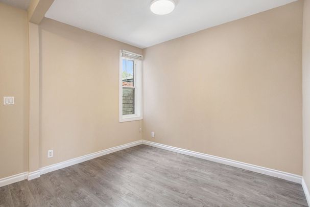 For Lease - 256 Park Park Unit# 2, Vanier and Kingsview Park, Ontario - Photo 1