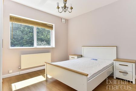 Archway Road, London, Highgate - Photo 5