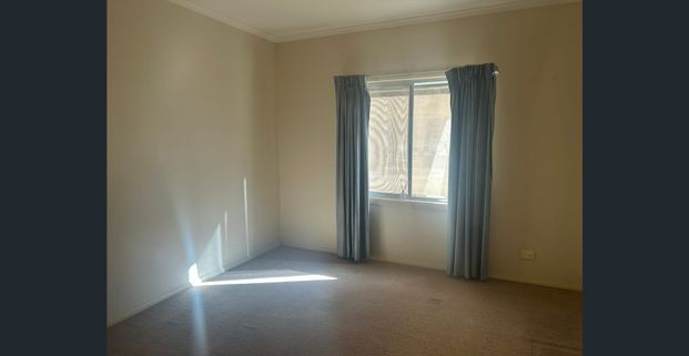 Four Bedroom House - Photo 1