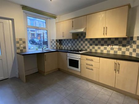 2 bedroom terraced house to rent - Photo 3