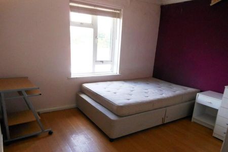 5 bedroom end of terrace house to rent - Photo 5