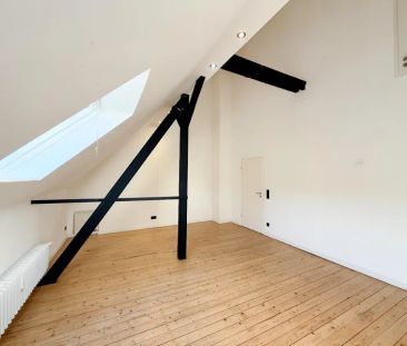 GROßZÜGIGE MASIONETTEWOHNUNG MIT 139 M² IM ZENTRUM ZU MIETEN! - Photo 1