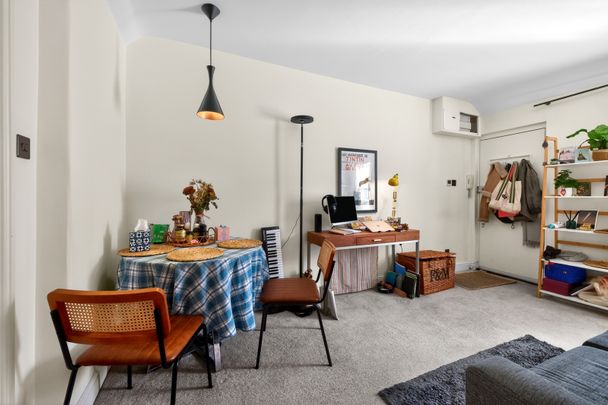 Martlett Court, London, WC2B 5SD - Photo 1