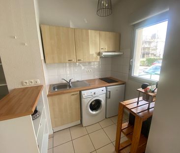 Location Appartement 2 pièces 42m² - Photo 3