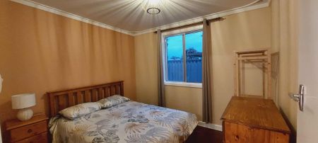 Rockingham - Photo 3