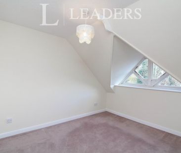 3 bedroom terraced house to rent - Photo 2