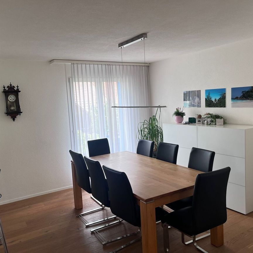MAISON DE 5 PIÈCES À ZWILLIKON (ZH), MEUBLÉE, TEMPORAIRE - Foto 1