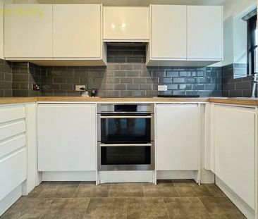 Rushes Court, CM23, Bishop'S Stortford - Photo 6