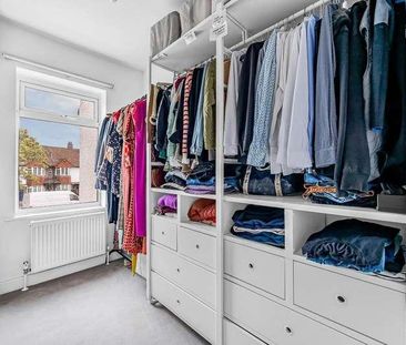Windmill Road, Ealing, London, W5 - Photo 1