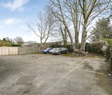 New Road, Staines-upon-Thames, Surrey, TW18 3DH - Photo 6