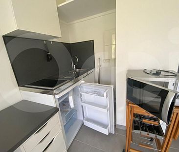 Appartement 1 pièces 14m2 MARSEILLE 8EME 530 euros - Photo 5