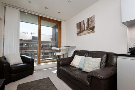 1 bedroom Flat to rent in The Close, City Centre, Newcastle Upon Tyne - Photo 4