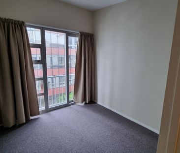 Recently Refurbished in Q-central - Photo 6