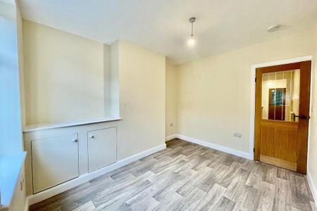 2 bedroom terraced house to rent - Photo 3