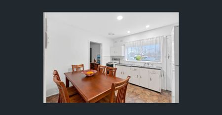 Spacious Family Home in Prime Seven Hills Location - Photo 2