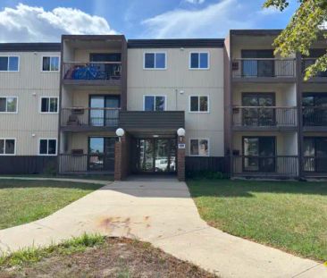 18 Schemmer Bay | 18 Schemmer Bay, Regina - Photo 1