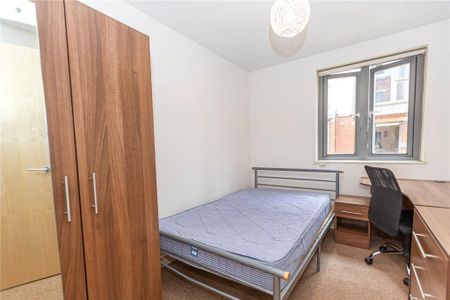 2 bedroom apartment to rent - Photo 5