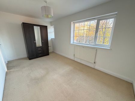 St. Michaels Court, Tettenhall , Wolverhampton - Photo 5