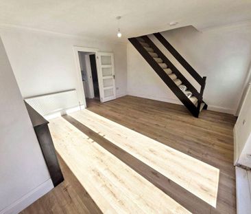 3 bed semi-detached house to rent in NE23 - Photo 2