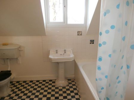 2 bedroom apartment to rent - Photo 4