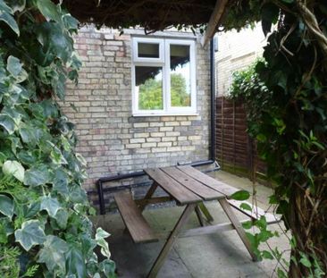 House to rent in Cherry Hinton Road, Cambridge, CB1 7DA - Photo 6