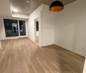 1655 Carling Avenue - Photo 5