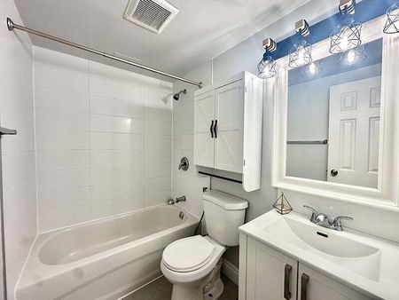 2020 Jasmine Crescent Unit 407 - Photo 2