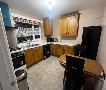 1 bedroom in a house share to rent - Photo 6