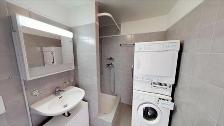 In a quiet neighborhood - Foto 3