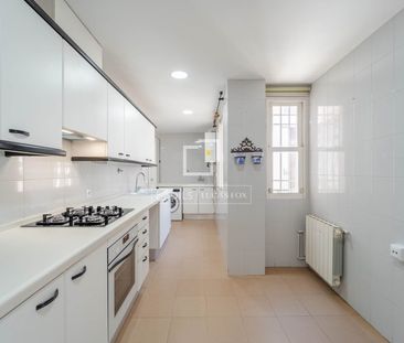 Excellent 4 Bedroom penthouse with 30m² terrace for rent in La Seu,... - Photo 1