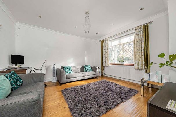 Harefield Road, Uxbridge, UB8 - Photo 1