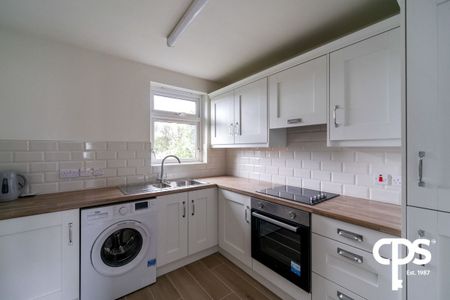 2 Wandsworth Court, Belfast BT4 3GD - Photo 2