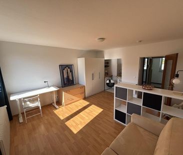 Möbliertes 1-Zimmer-Appartement in sehr guter Lage - Photo 1