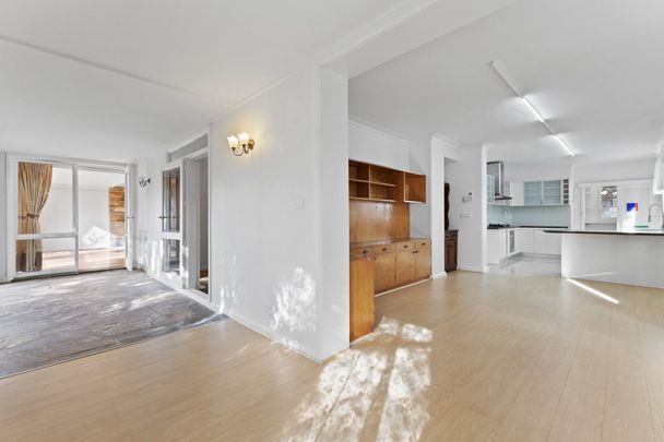 31 Leyland Road, Mount Waverley - Photo 1