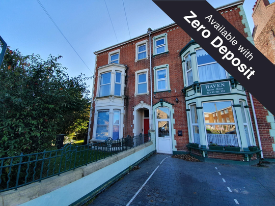 Bury Road, Gosport - Photo 1