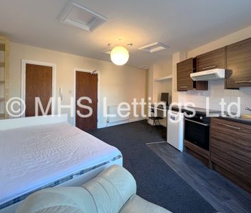 1 Bedroom Studio for rent in Hyde Park Terrace - Photo 1