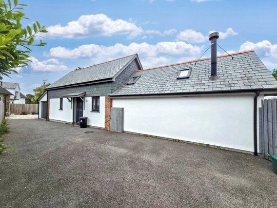 2 bedroom house to rent - Photo 1