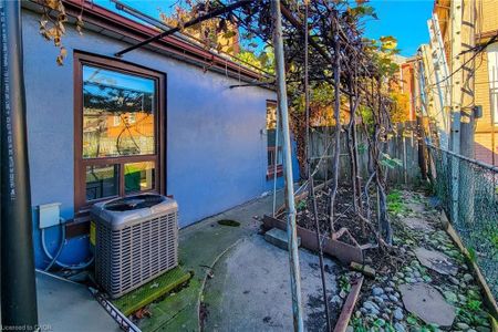 For Lease - 26 BARTON Street Unit# 1, Hamilton, Ontario - Photo 5