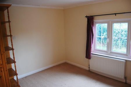5 bedroom cottage to rent - Photo 3