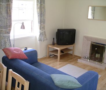 2 Bed Flat, Midlothian, EH8 - Photo 1
