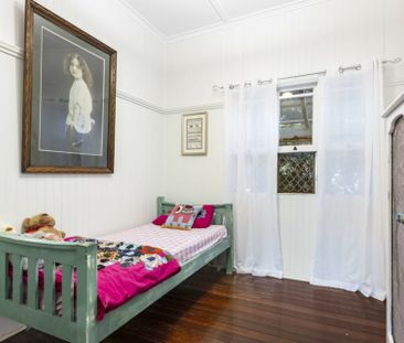 5 Clark Street, South Toowoomba - Photo 2
