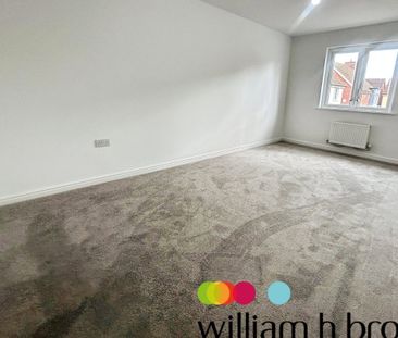 Redwing Close - Photo 2