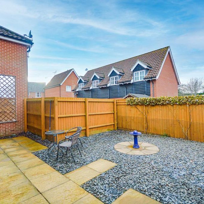 3 bedroom link detached house to rent - Photo 1
