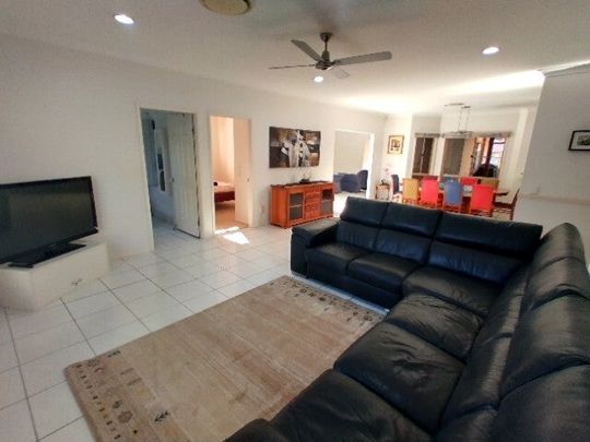 Sunnybank Hills - Photo 1