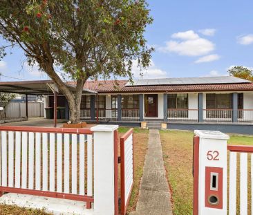 3 Bedroom Home - Photo 3