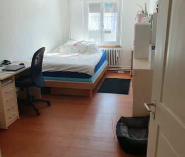 Spezielle und grosszügige 4.5-Zimmer-Wohnung zu vermieten - Photo 3