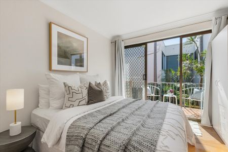 2/72-74 Ramsgate Avenue, Bondi Beach NSW 2026 - Townhouse For Rent | Domain - Photo 3