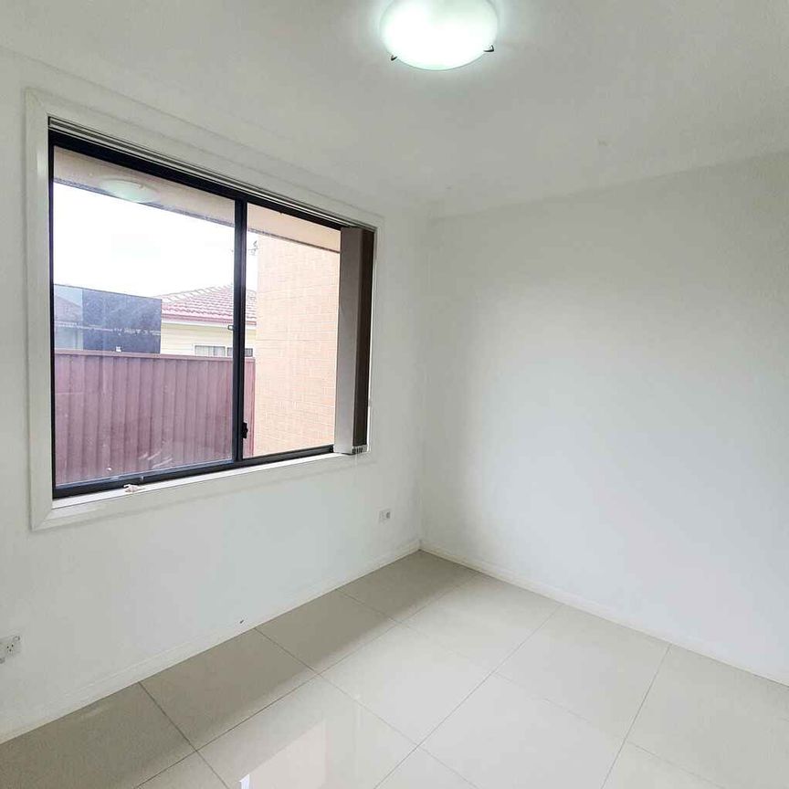 Neat & Tidy Granny Flat in a Convenient Location - Photo 1