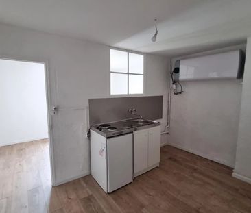 Location Appartement 2 pièces 44m² HYERES 83400 - Photo 1